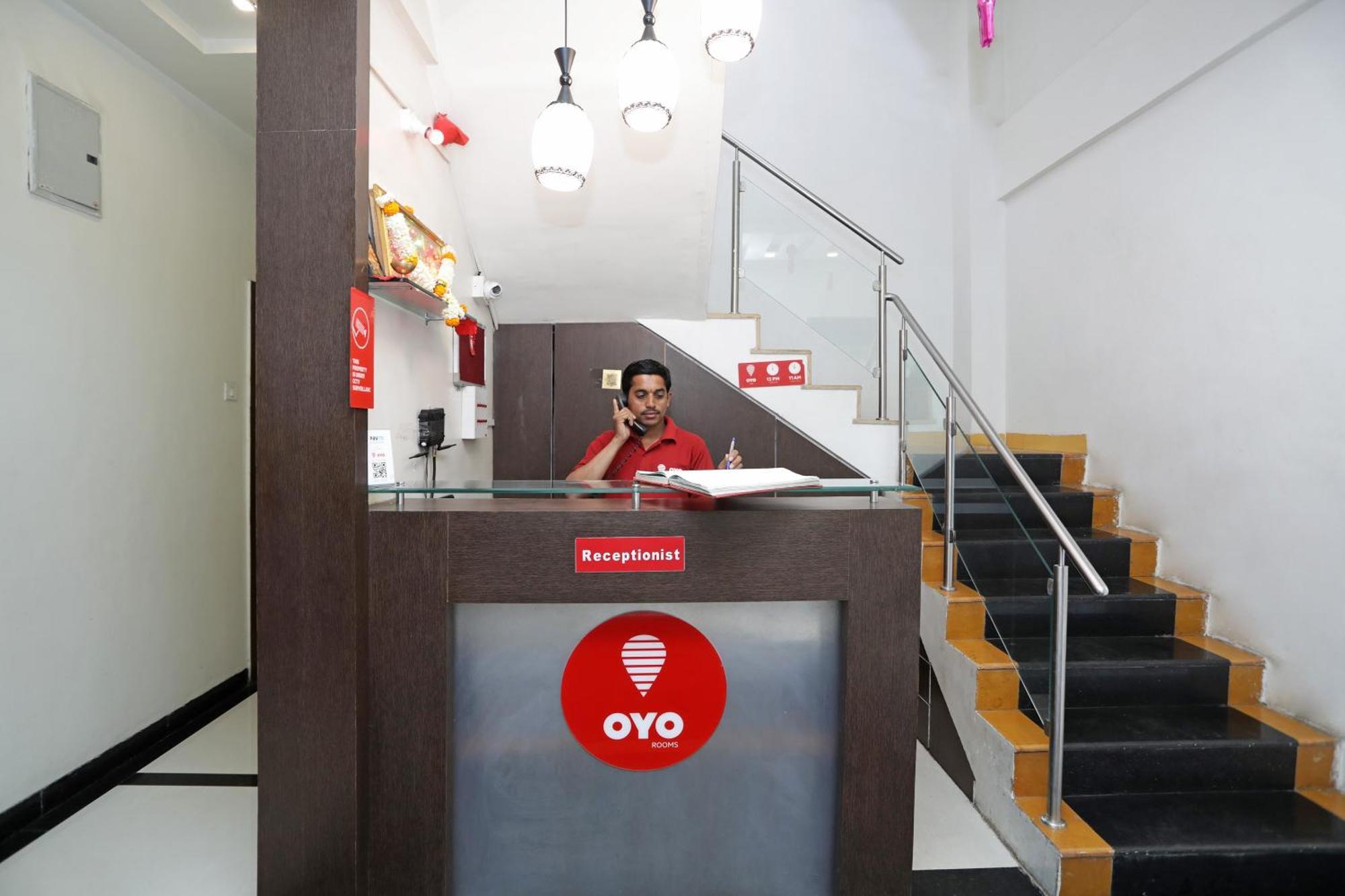 Hotel O Everest Inn Hotel Пюн Екстериор снимка