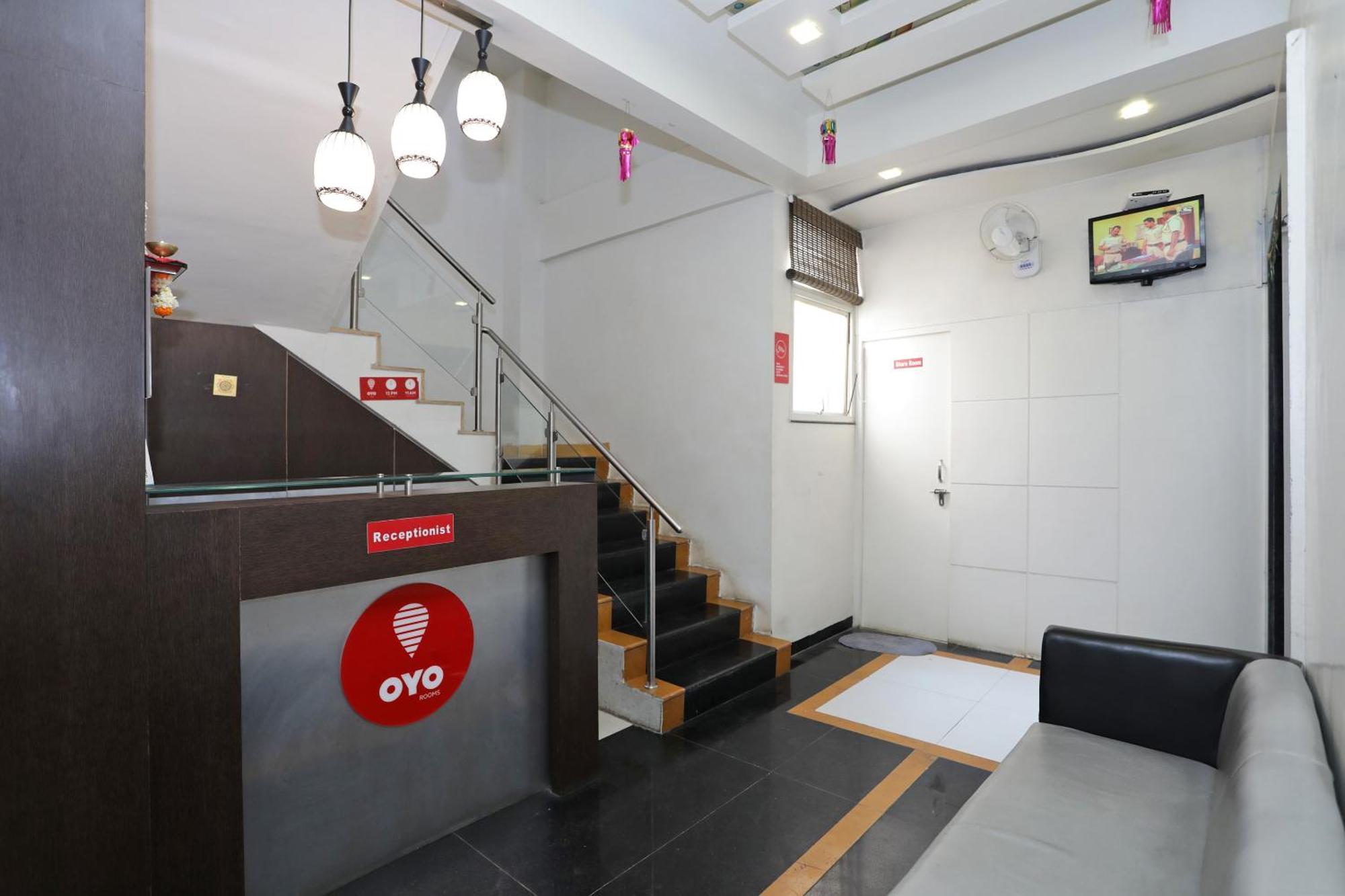 Hotel O Everest Inn Hotel Пюн Екстериор снимка