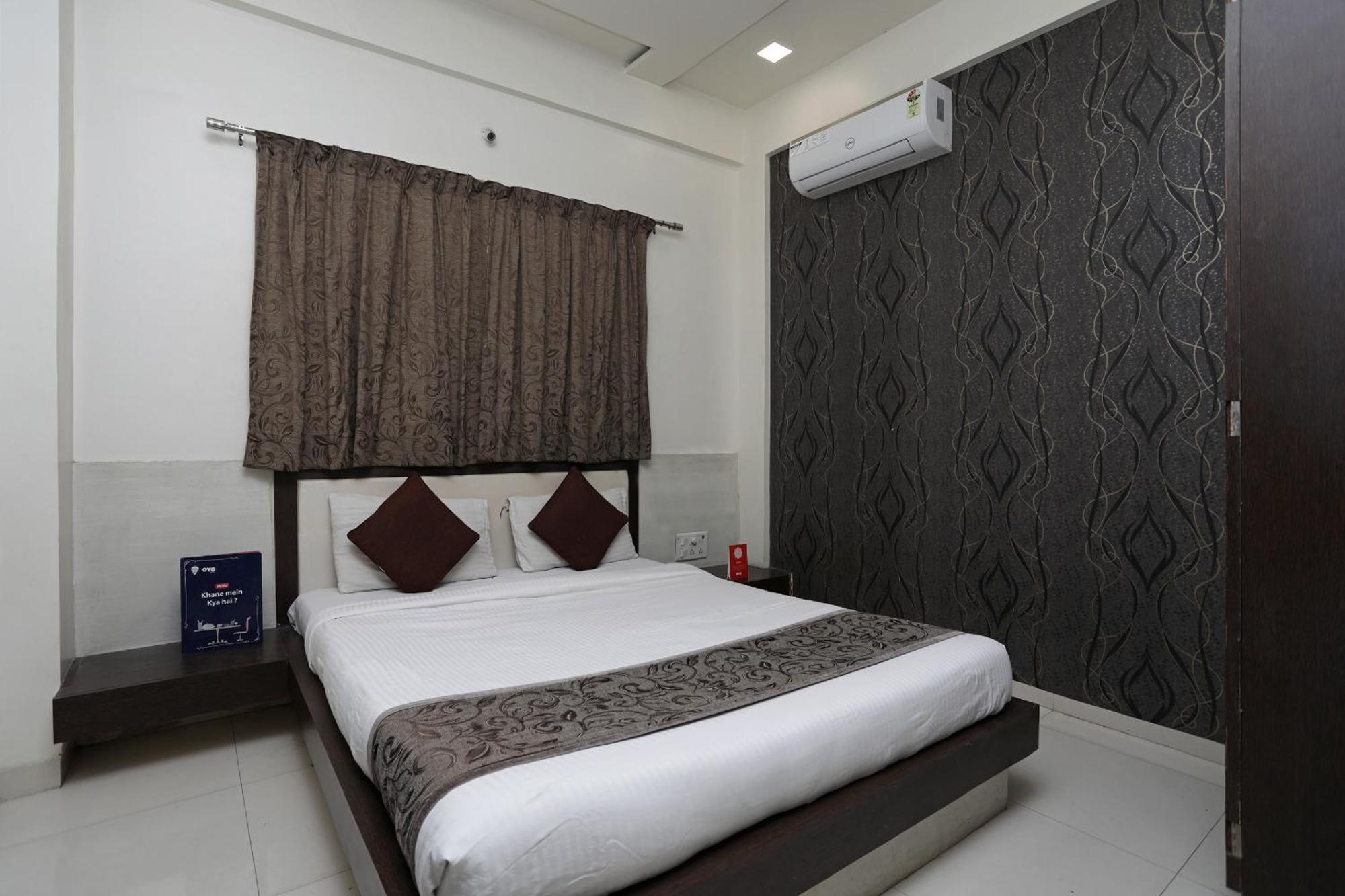 Hotel O Everest Inn Hotel Пюн Екстериор снимка