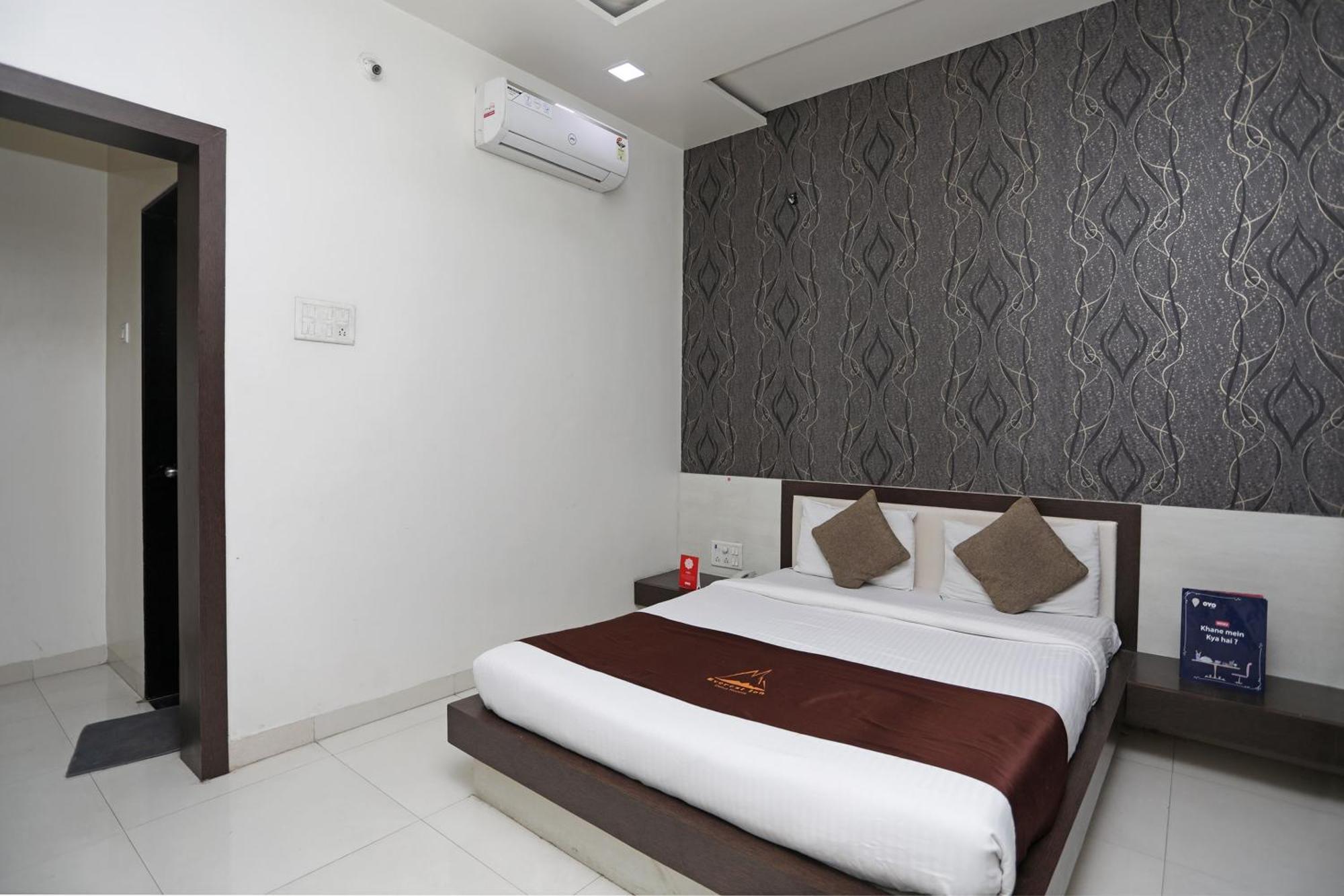 Hotel O Everest Inn Hotel Пюн Екстериор снимка