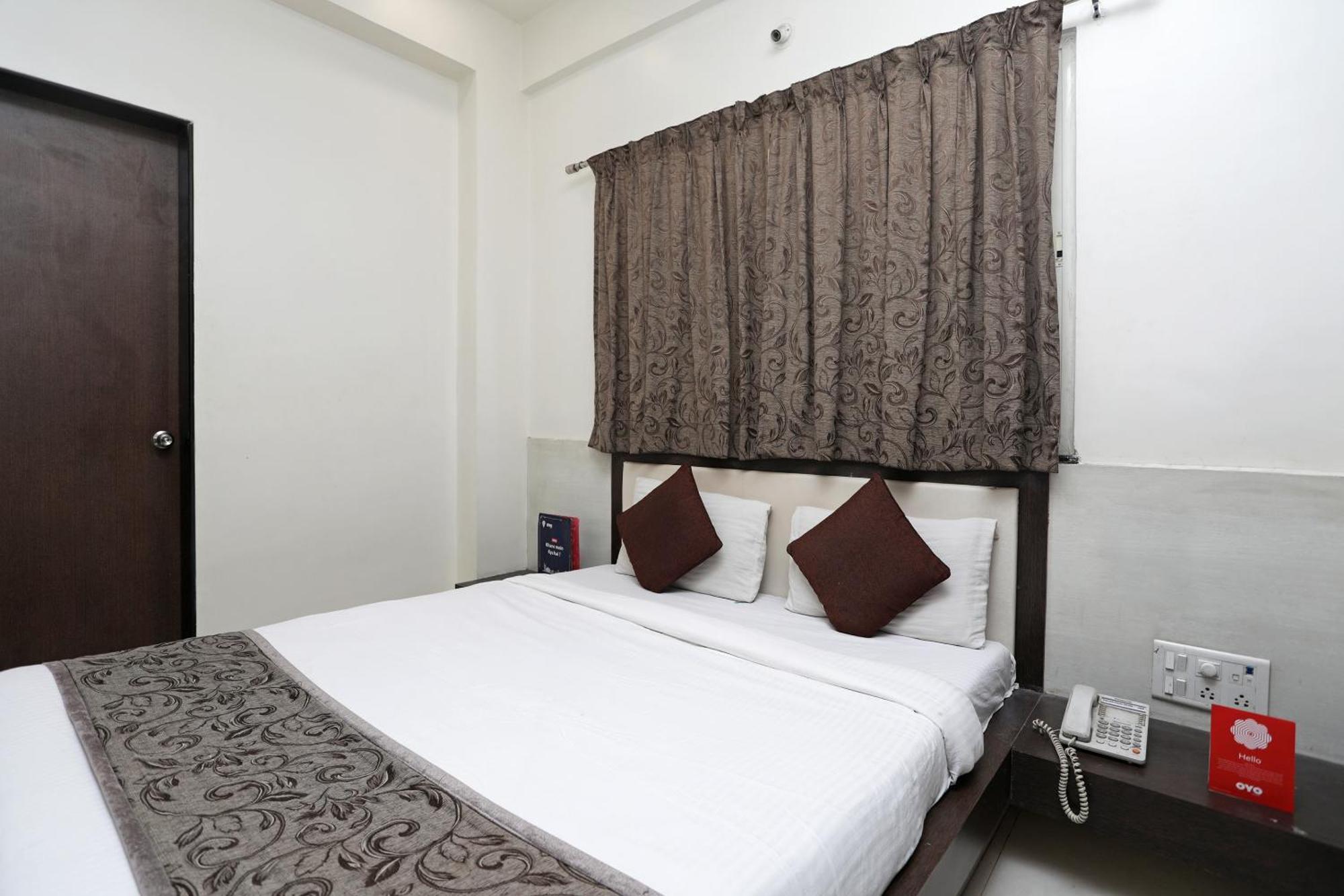 Hotel O Everest Inn Hotel Пюн Екстериор снимка