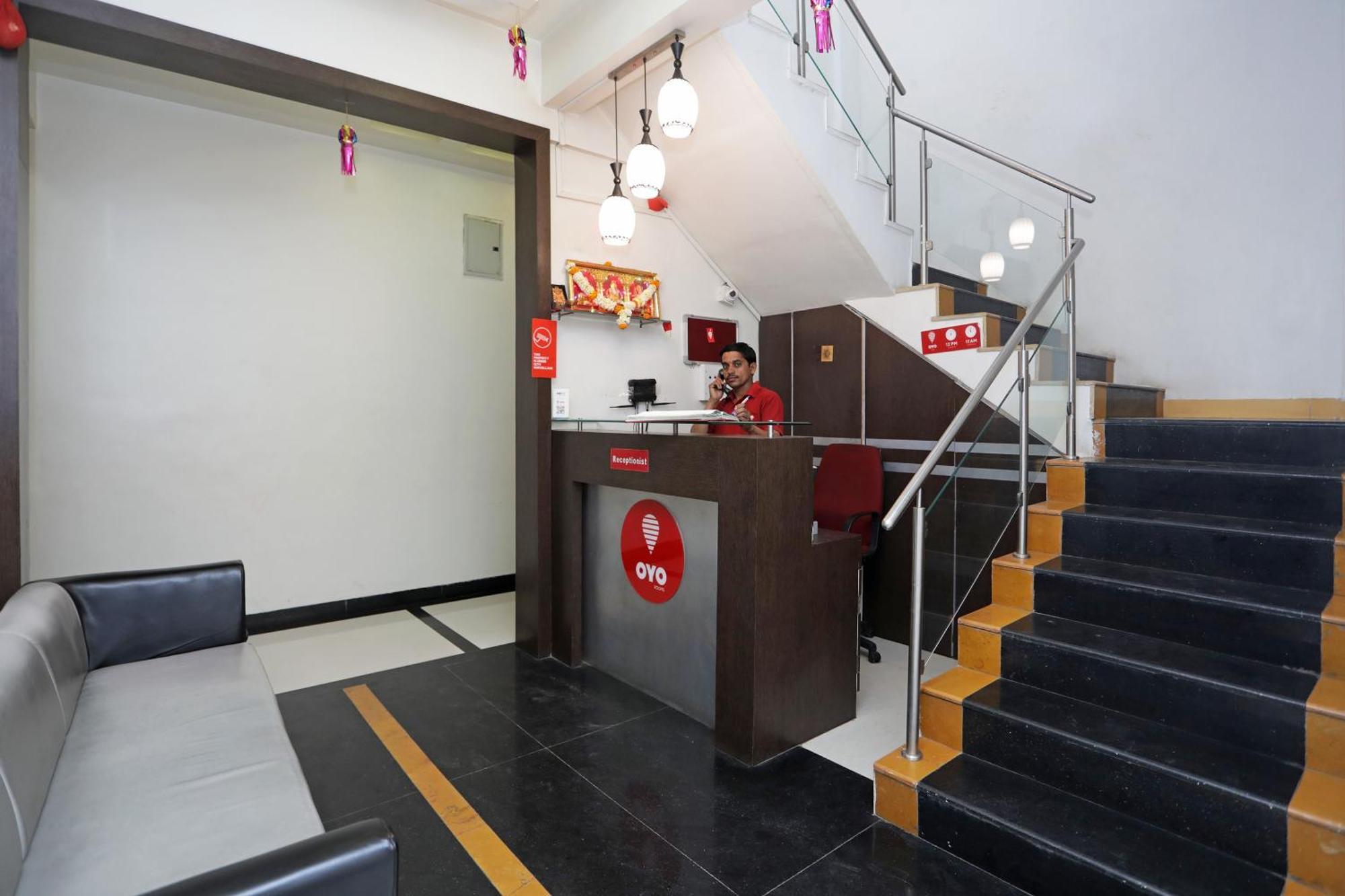 Hotel O Everest Inn Hotel Пюн Екстериор снимка